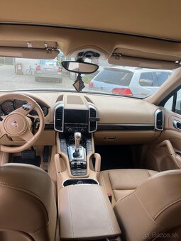 Porsche Cayenne - 11