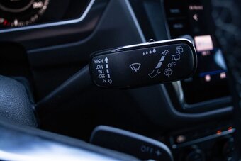 Volkswagen TIGUAN R-LINE - 11