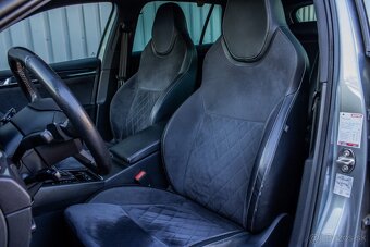 Škoda Superb Combi 2.0 TDI Sportline-DSG - 11