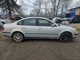 Volkswagen Passat r.v. 2000 1.6 benzínové 75kw - 11