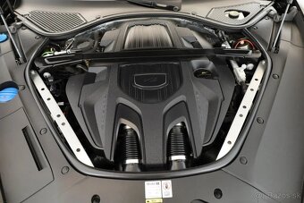 Porsche Panamera - 11