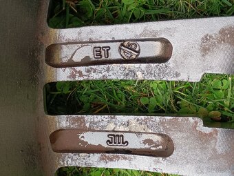 Disky Aversus R18 5x112 - 11