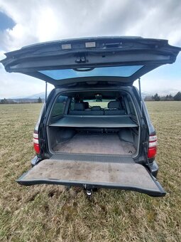 Toyota Land Cruiser 100 - 11