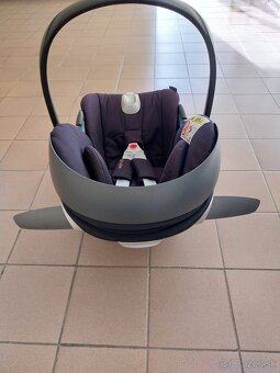 CYBEX Cloud Z i-Size + ISOFIX základňa Base Z - 11