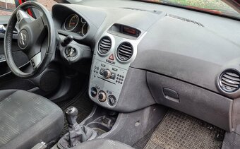 Predáme OPEL CORSA 1.2 16V SPORT znížená cena - 11
