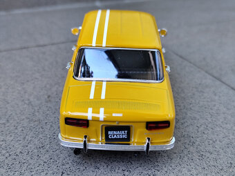 17 cm Renault 8 v mierke 1:24 -------- KOVOVÝ, NOVÝ - 11