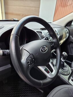 Kia Sportage 2.0 Crdi - 11