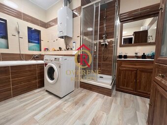 Na predaj priestranný 3,5-izbový byt s dvoma loggiami – Bans - 11