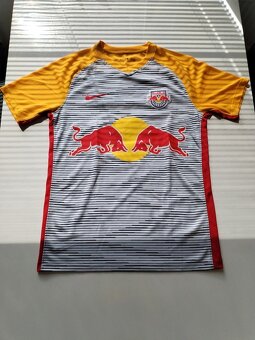 Futbalové dresy veľkosť M (rôzne tímy) - 11