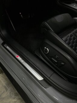 Audi RS4 Avant Combi 400 kw ( keramické brzdy ) - 11