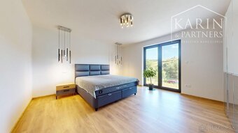 Viac než Dom: 105 m2 bývania, 1500 m2 pozemku s potenciálom - 11