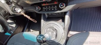 Kia Sportage 1,7 CRDi 85 KW, kúpené v SR, naj len 57000km - 11