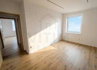 4-IZBOVÝ RODINNÝ DOM | 244 000 € - 11