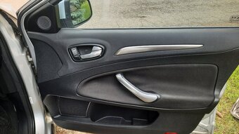 Ford Mondeo 2.0 tdci - 11