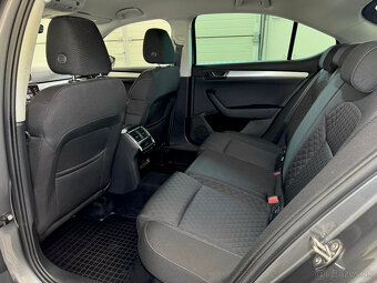 Škoda Superb 2,0 TDI 110kW DSG rv.6/2022 Koupeno v čr.1 maj - 11