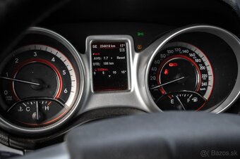 Fiat Freemont 2.0 16V MultiJet - 11