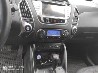 Hyundai ix35 - 11