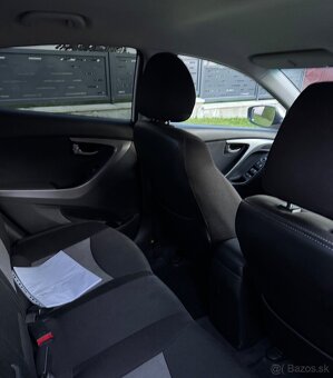 Hyundai Elantra 1.6 97KW RV 2013 - 11