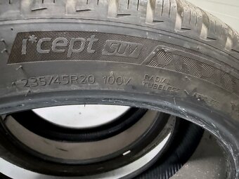 20 zimne pneumatiky Hankook ION I-cept EV 235/45 R20 - 11