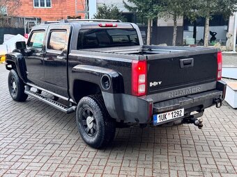 2009 Hummer H3T pickup - 11