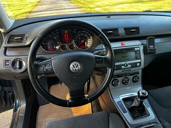 VW Passat B6 1.9TDi Comfortline - 11