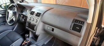 Volkswagen Touran 1.6 TDI 77kw - 11