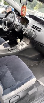 Honda Civic 1.4i Sport - 11