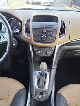 Opel Zafira Tourer 2.0 CDTi ECOTEC - 11