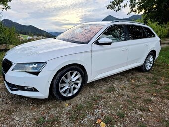 Škoda Superb Combi 2.0 TDI Style DSG 110kw,alcantara,kessy - 11