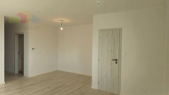 3 izbový byt(80m2) so záhradkou v obci Kamanová  -Posledný v - 11