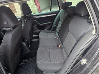 Škoda Octavia Combi 1.6 TDI M5 Elegance Navi Ťažné Orig. KM - 11