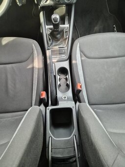 Predám  Škoda Scala 1.6 TDI Ambition - 11