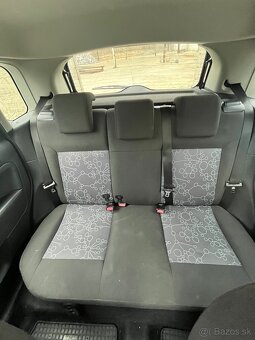 FORD FIESTA 1.3i Futura - 11