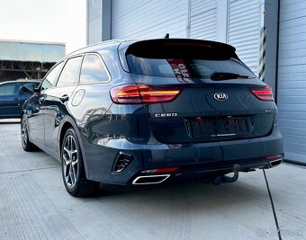 KIA Ceed SW 1.5 T-GDi GT Line 118 kW 2021 - 11