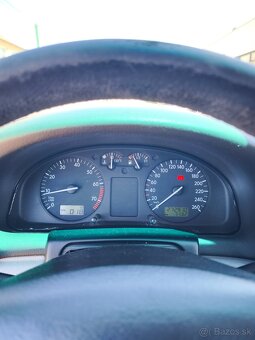 Volkswagen Passat Sedan 110kw Manuál 1.8t 20V - 11