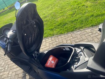 Yamaha NMAX 125 - 11