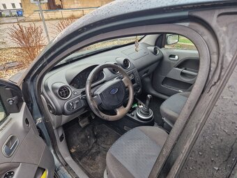 Ford Fiesta Automat - 11