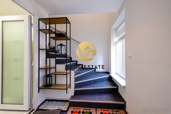 Na PREDAJ Dom v Centre mesta Nitra na bývanie aj s kancelári - 11