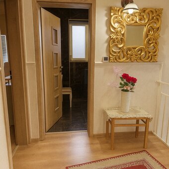 Luxusný 7-izbový dom po rekonštrukcii – Veľký Meder - 11