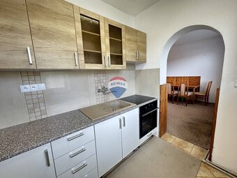 3- izbový byt s pozemkom a garážou  -  MIkušovce   -  3D vir - 11