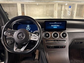 Mercedes-Benz GLC 200 4MATIC AMG - 11