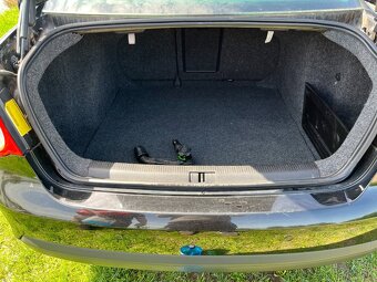 Predam VW Jetta 1.4 tsi 103kw 6M - 11