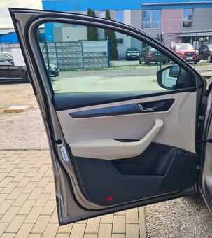ŠKODA KAROQ 1.5 TSI ACT STYLE DSG - 11