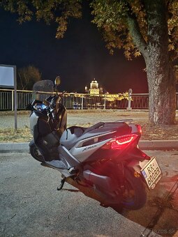 Yamaha X-Max 125 model 2020 - 11