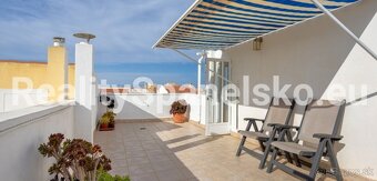 Prostorný řadový dům v klidné lokalitě u Růžového jezera - 11