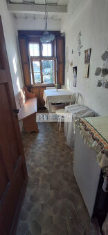 ZNÍŽENÁ CENA Ponúkame na predaj 100 ročný sedliacky dom v T - 11