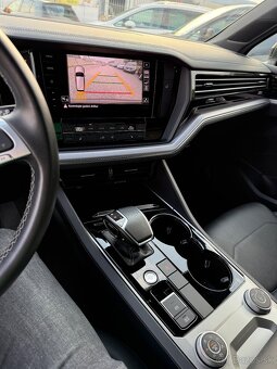 Volkswagen Touareg 3.0TDI V6 R-Line - 11
