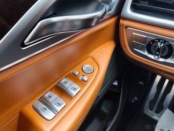 BMW Rad 7 730d xDrive A/T - 11