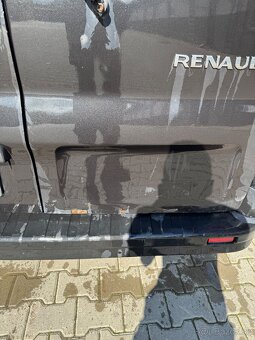 Predám Renault trafic 1.6 dci 92kw  9 miestne - 11
