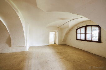 Kaštieľ plný krásnej histórie Záborské - 11